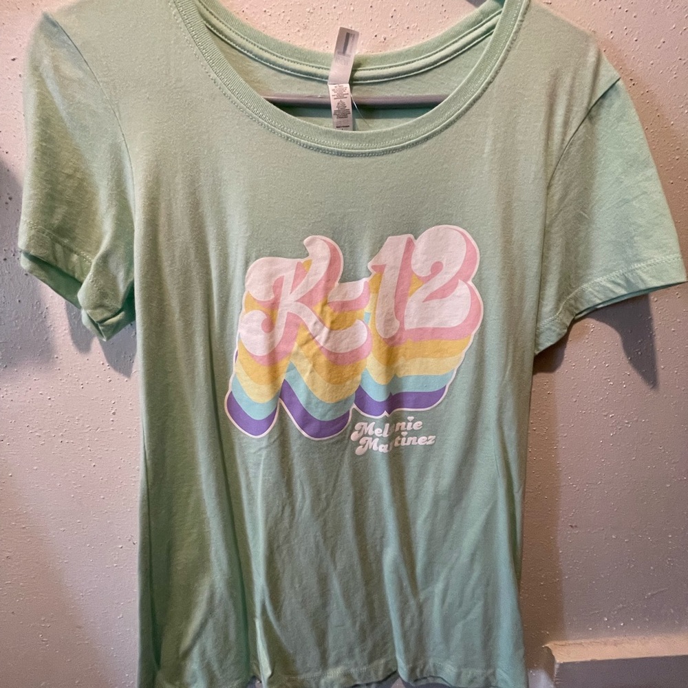 Melanie Martinez, K 12 hot topic large women’s T-shirt